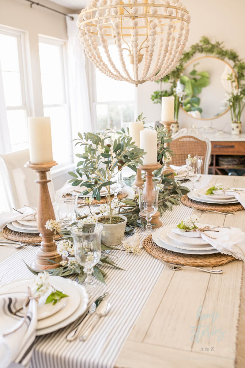 The prettiest spring tablescapes and spring table decor to try