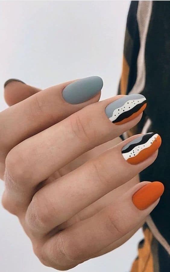 10 diseños de uñas otoñales que se ven elegantes