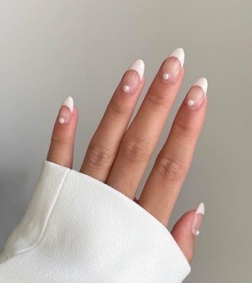 30+ Elegant & Classy Nails For Any Occasion