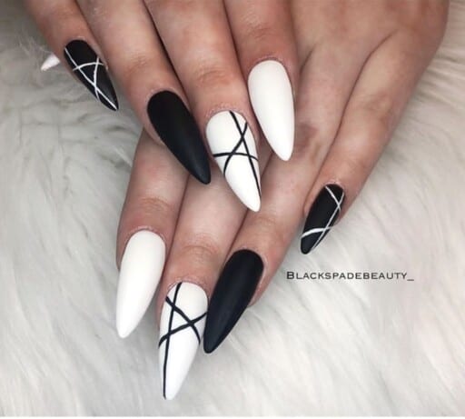 50 Beautiful Black And White Nail Designs The Glossychic