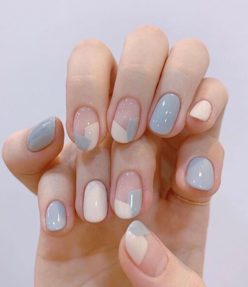 Short nail design ideas for a trendy manicure: Blue & White Color Blocks