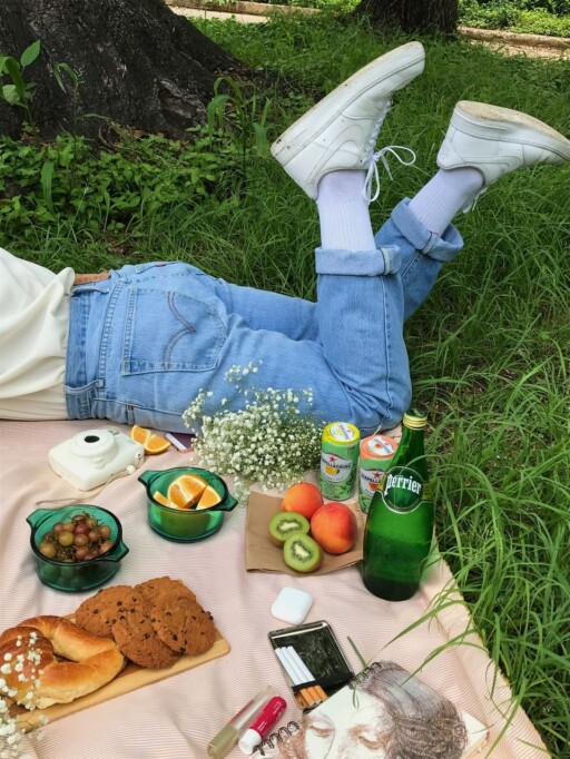 Picnic aesthetic photoshoot ideas: Casual Abstract Shot