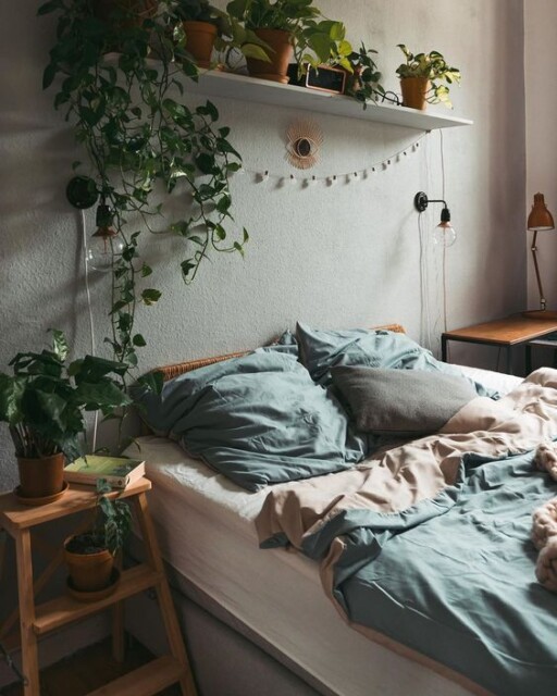 60+ Small Bedroom Ideas To Make Your Space Feel Cozy & Cohesive