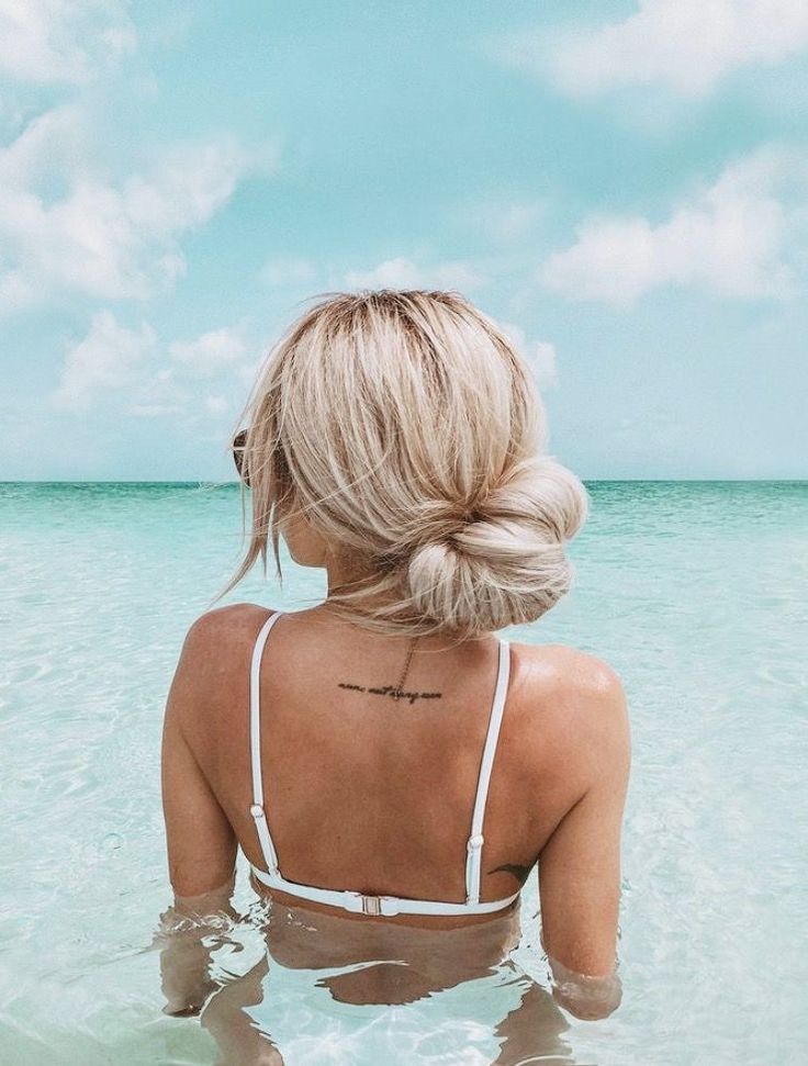 Beach hairstyles for an effortless chic summer look
