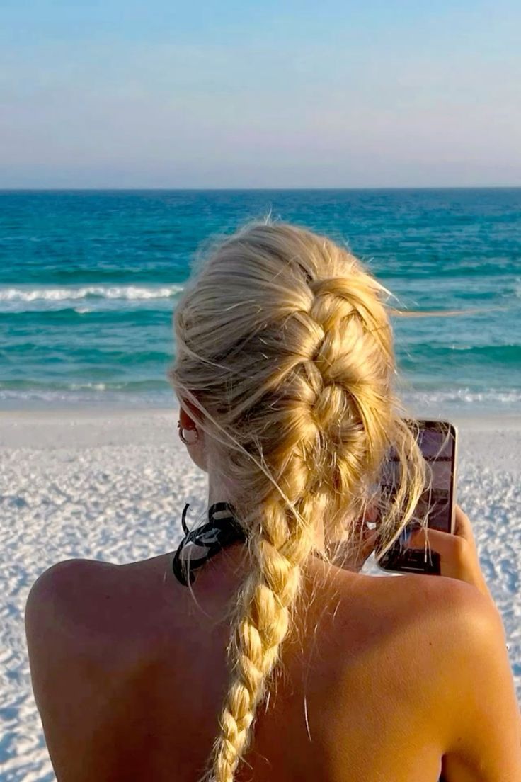 beach-hairstyles-effortless-chic-summer-look-21
