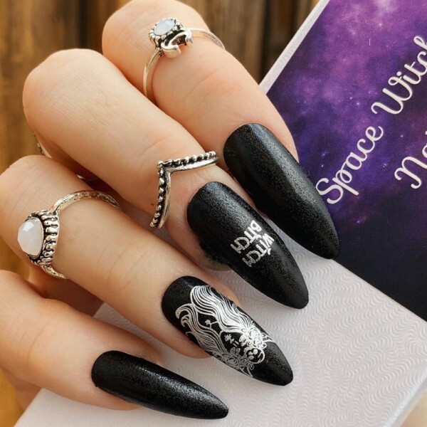 45+ Black Nails Designs For An Epic Manicure