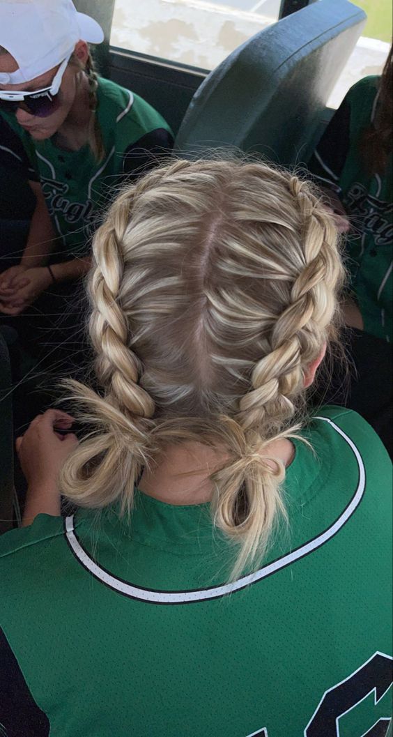 40+ Athletic Volleyball Hairstyles That Are Still Cute