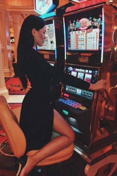 what to wear to a casino / casino dress codes