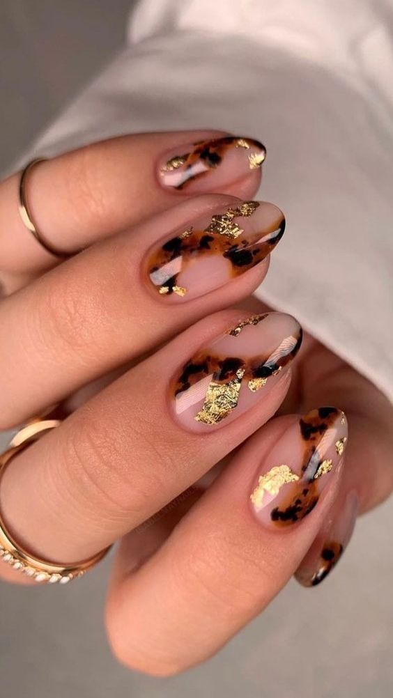 The best October nails and October nail designs this year