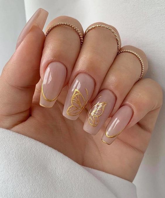 9 Gold Nail Ideas That Will Bring a Touch of Opulence to Your Next Mani -  Fermentools