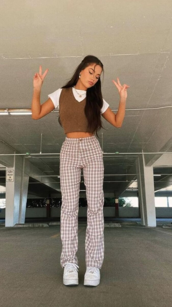 Plaid pants outfit outlet ideas