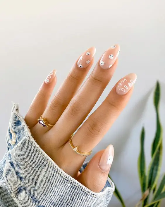 Top fall nails | fall nail ideas | fall nail designs | autumn nails | September and October nails