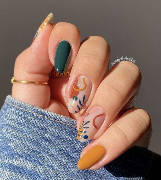 Top fall nails | fall nail ideas | fall nail designs | autumn nails | September and October nails