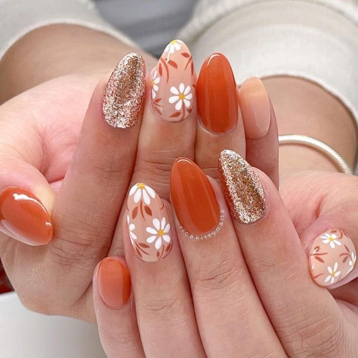 The best fall nails, fall nail designs, and fall nail colors this year