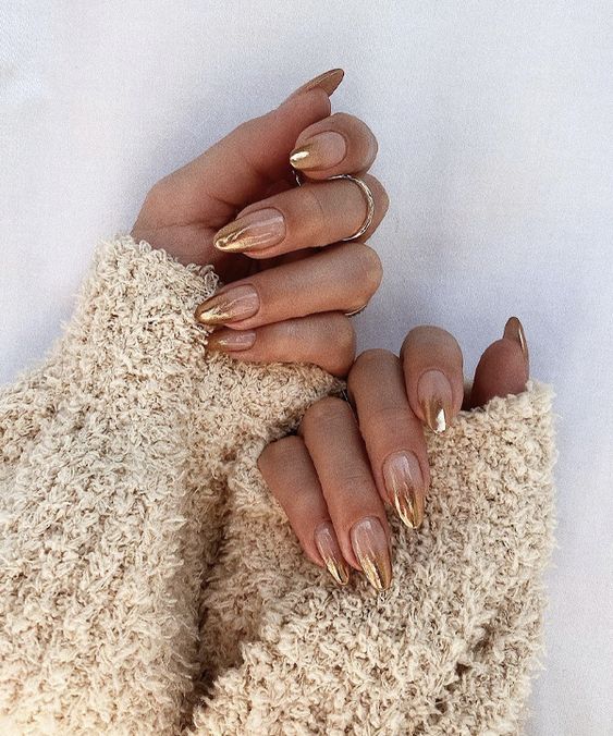 gold acrylic nail inspo