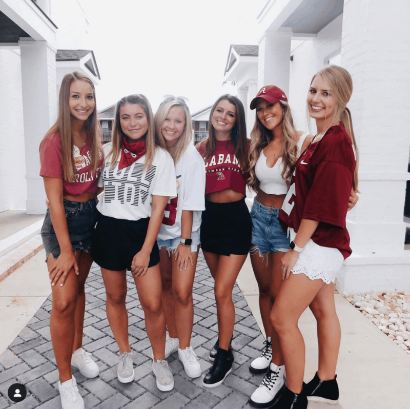 Game Day Outfits 40 Inspiration Looks For A Tailgate 1777