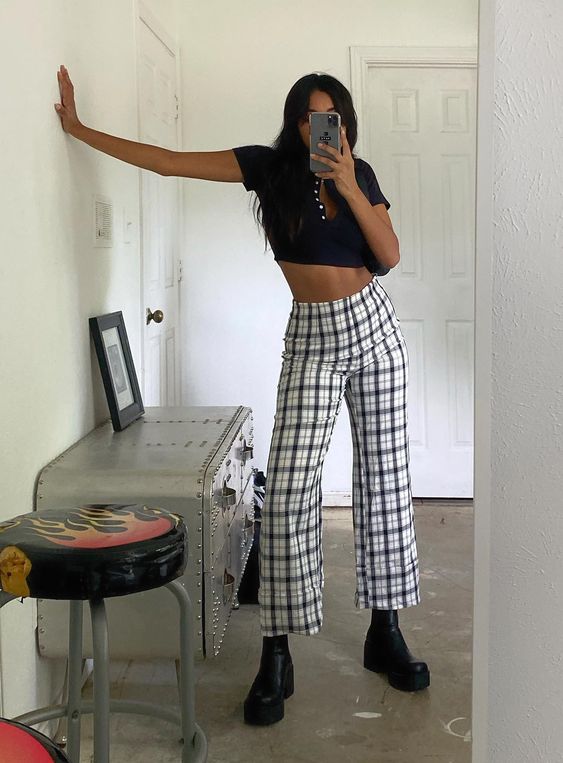 40+ Plaid Pants Outfit Ideas For 2022, How To Style Plaid Pants