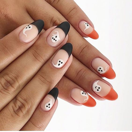 The best Halloween ghost nails designs to do