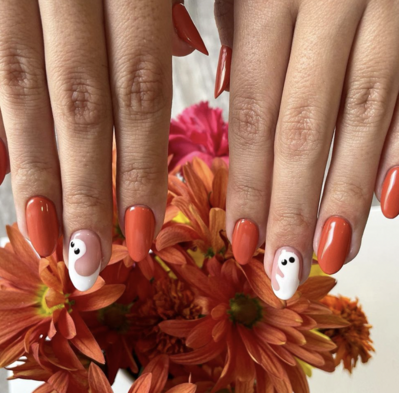 The best Halloween ghost nails designs to do