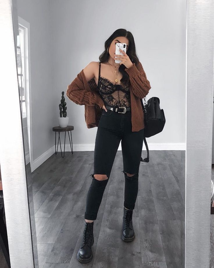 The best Thanksgiving outfit ideas and Thanksgiving outfits to copy