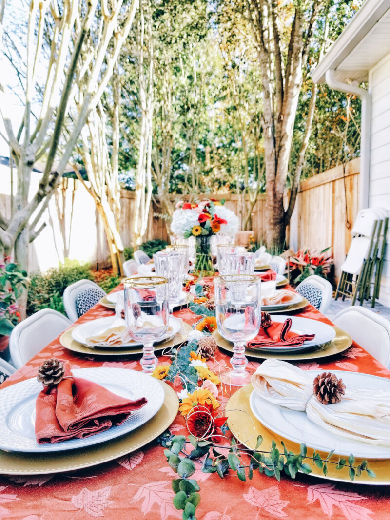 The prettiest Thanksgiving tablescapes, Thanksgiving table settings, and Thanksgiving table decor to try this year