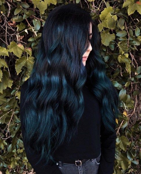 The best Christmas hair colors to try this year