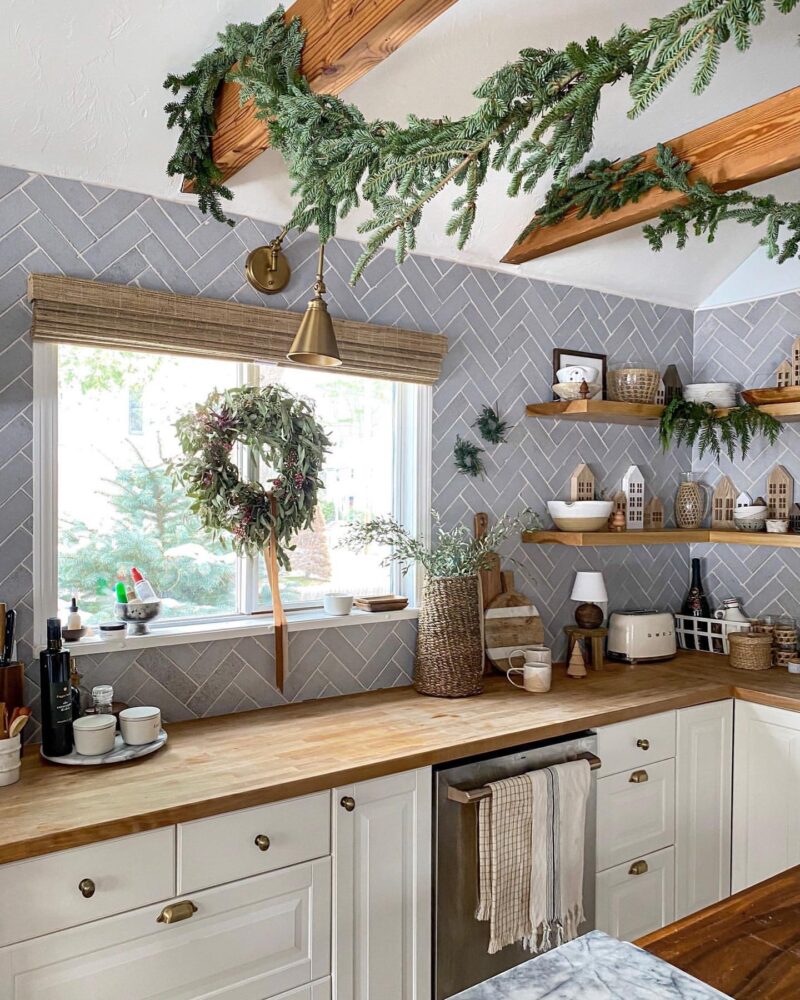 The best Christmas kitchen decor and Christmas kitchen decor ideas