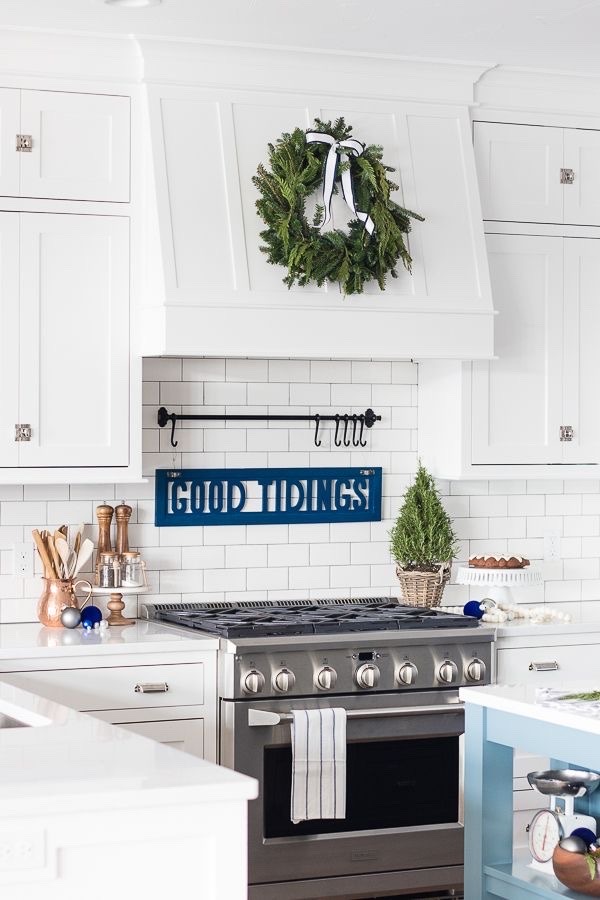 The best Christmas kitchen decor and Christmas kitchen decor ideas