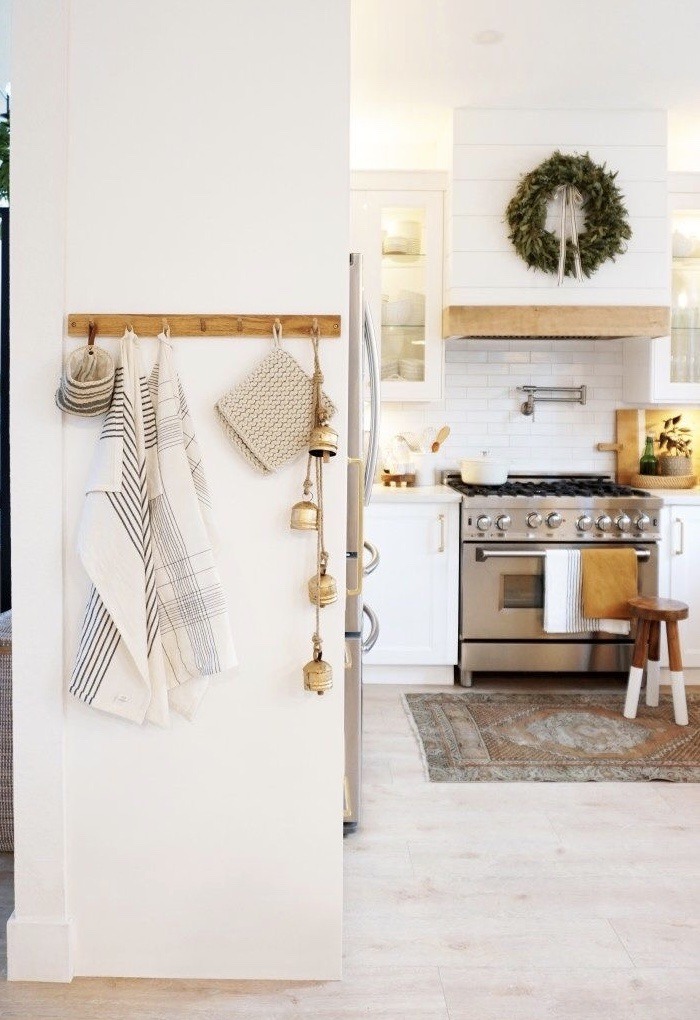 The best Christmas kitchen decor and Christmas kitchen decor ideas