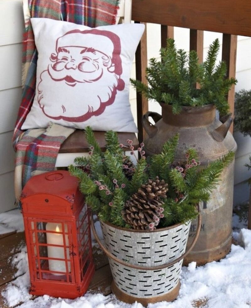 The best Christmas outdoor decor ideas, Christmas porch ideas, Christmas light ideas, and more for outdoor decor