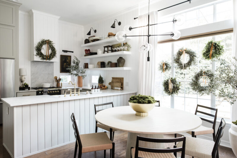 The best Christmas kitchen decor and Christmas kitchen decor ideas