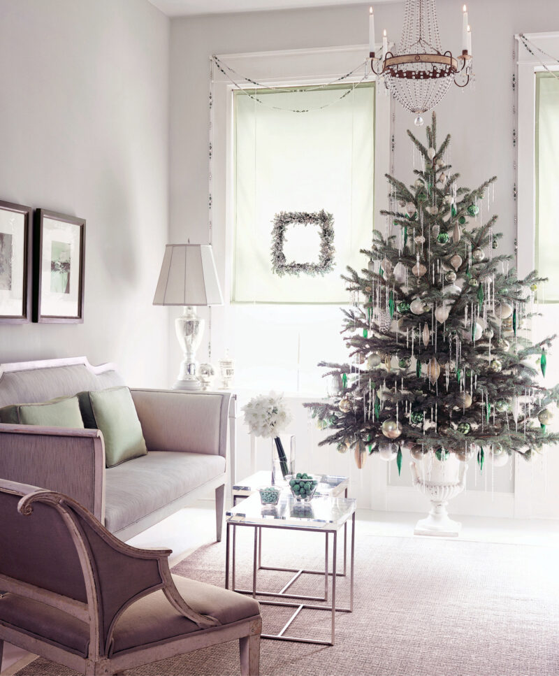 The best Christmas living room deoc ideas and Christmas living room deocrations for this year