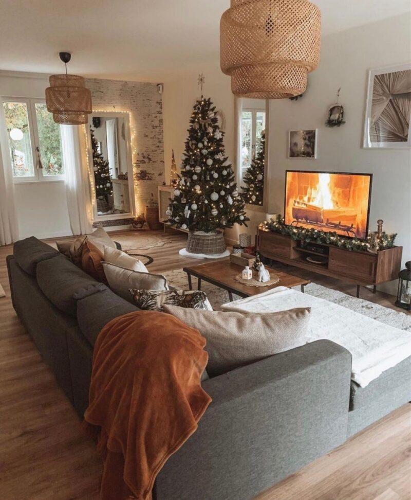 The best Christmas living room deoc ideas and Christmas living room deocrations for this year