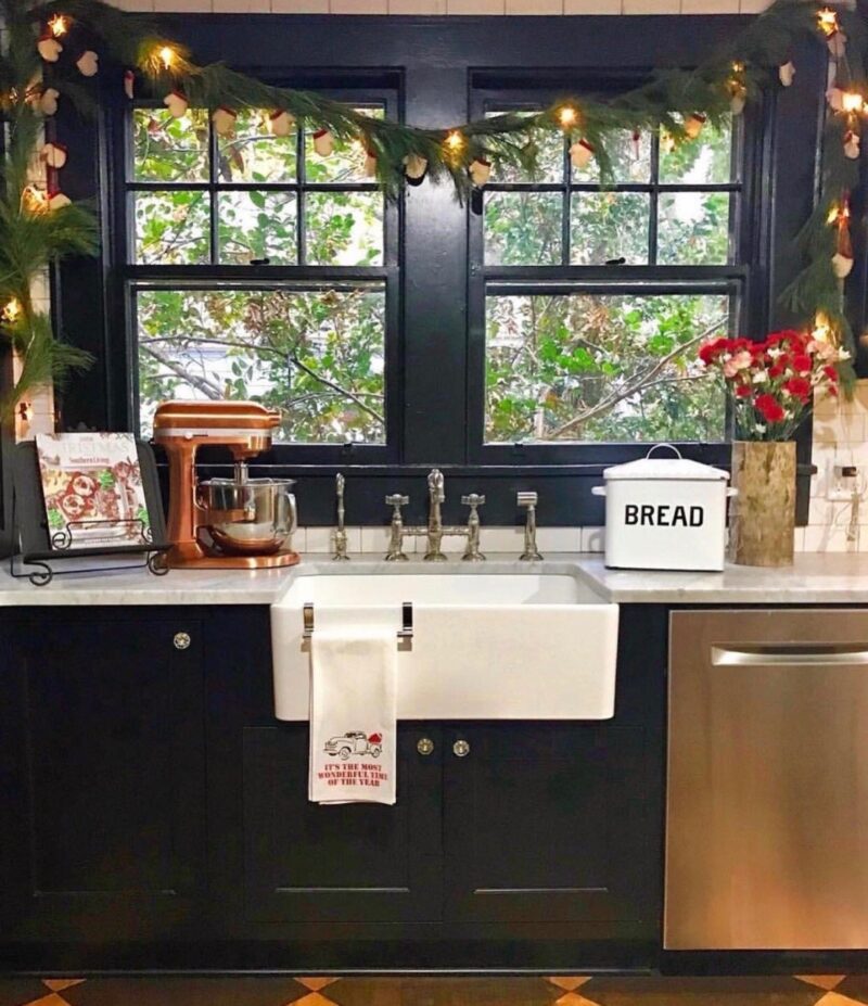 The best Christmas kitchen decor and Christmas kitchen decor ideas