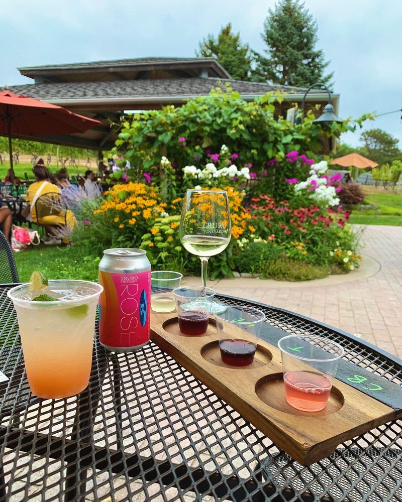  The Hottest Wineries In Cape Cod Right Now