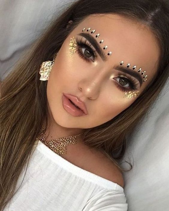 The Hottest Festival Makeup Trends To Try This Year