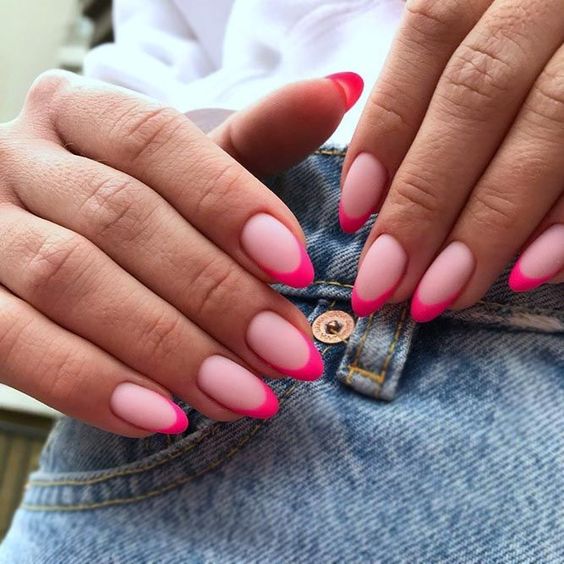 pink tips nails