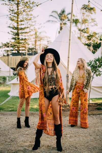 What To Wear To A Rave Or Music Festival: Your Style Gudie