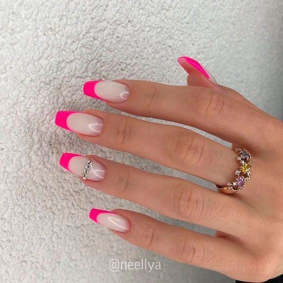 40+ French Pink Tip Nails To Try For Your Next Manicure