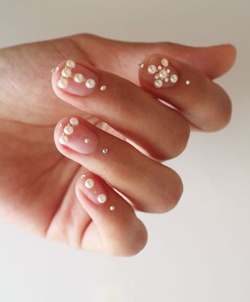 30+ Gorgeous Pearl Nails To Try Right Now