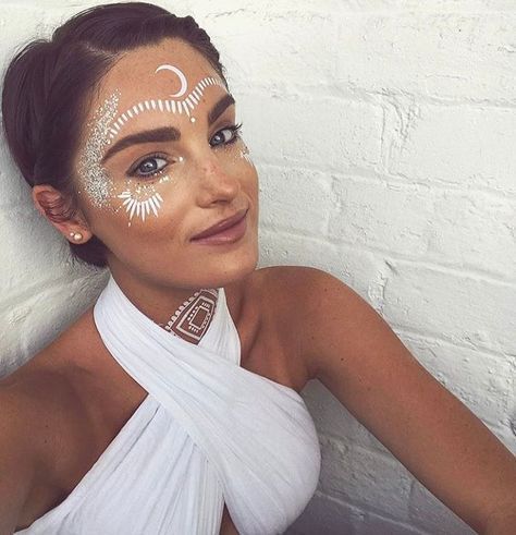 Festival makeup and festival looks, including festival glitter makeup, Coachella makeup, and more