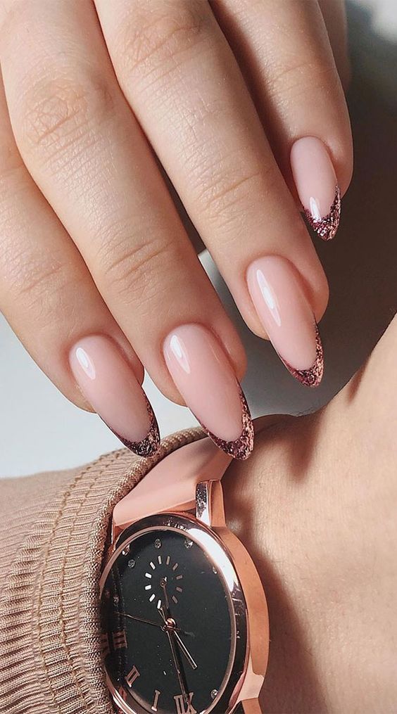 The prettiest pink rose nails and rose nail designs for your next manicure