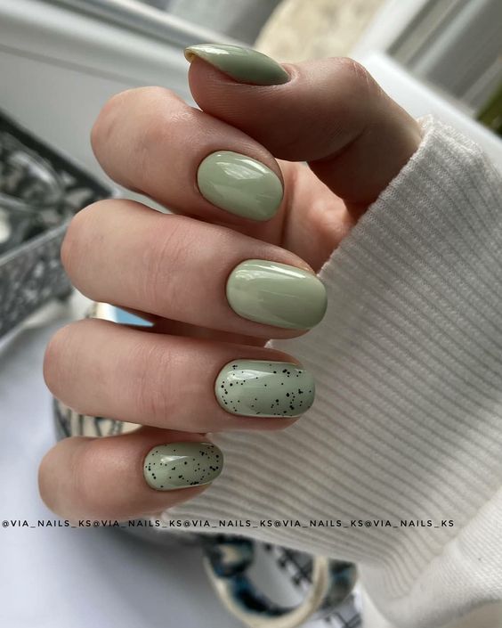 Browse these march nails and april nails to get the perfect spring nails this year!