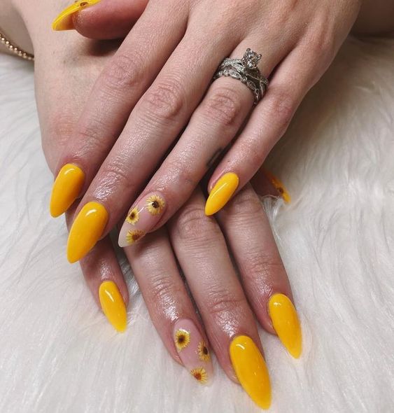 The best sunflower nails & sunflower nail designs