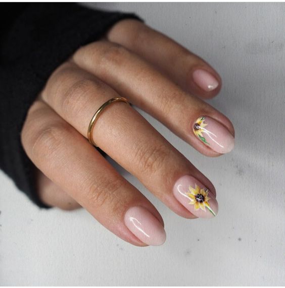 The best sunflower nails & sunflower nail designs