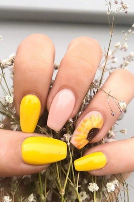 The best sunflower nails & sunflower nail designs