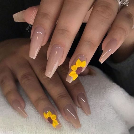 P3nailss - 3D sunflowers 🌻 nails 💅🏻 & polygel ombré using... | Facebook