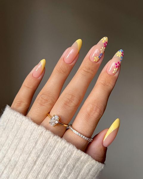 15 Bright & Simple Summer Nail Designs for Teens