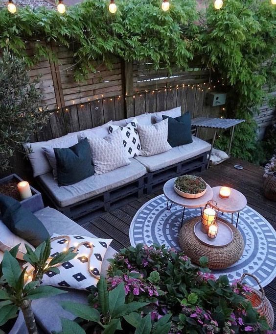 40+ Backyard Decor Ideas For A Summer Outside