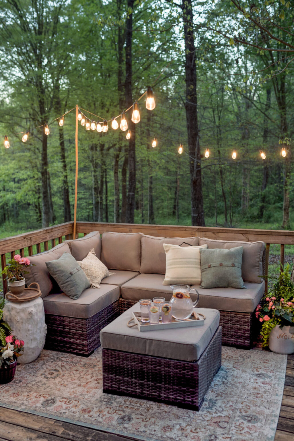 40+ Backyard Decor Ideas For A Summer Outside | Chasing Daisies